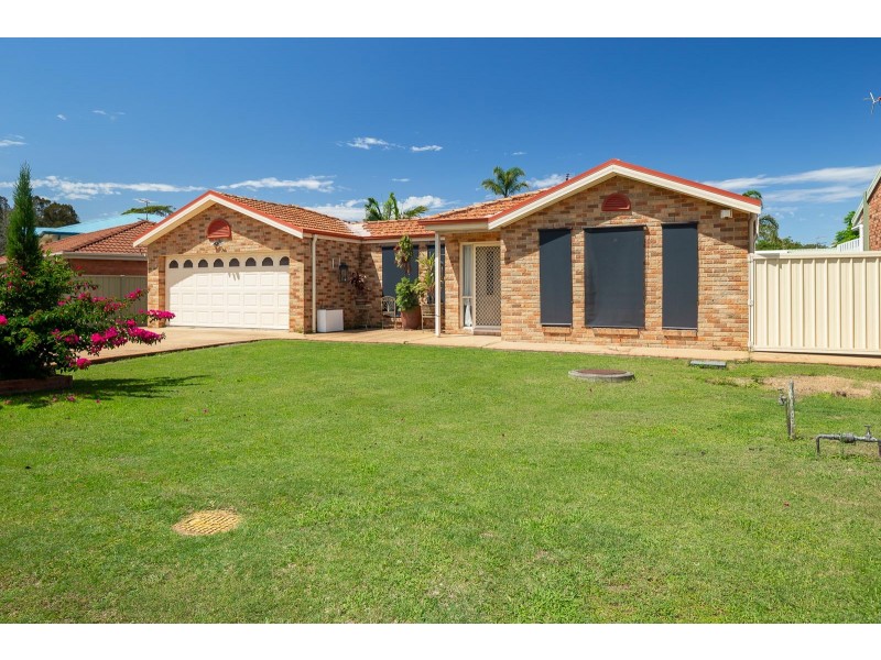 124 Maloneys Drive, Maloneys Beach NSW 2536