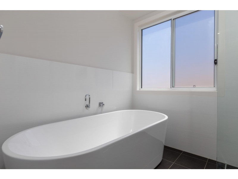 30 Broomfield Crescent, Long Beach NSW 2536