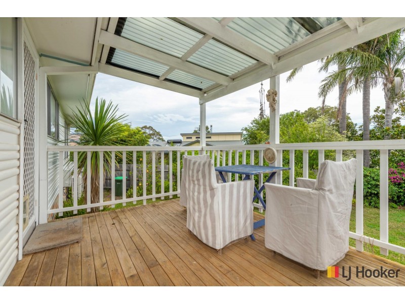 2 Barbara Crescent, Denhams Beach NSW 2536
