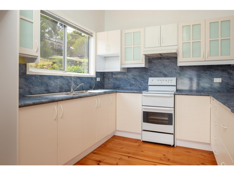 69 Forest Parade, Tomakin NSW 2537