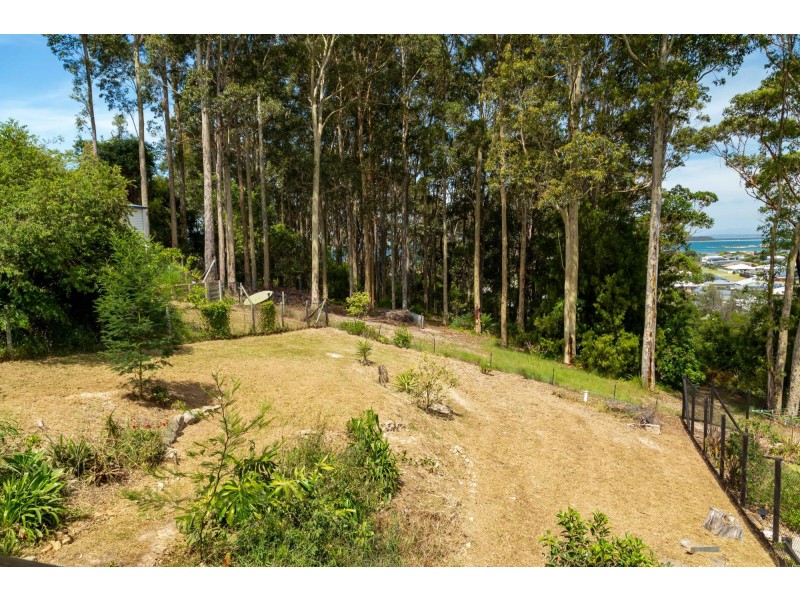 69 Forest Parade, Tomakin NSW 2537