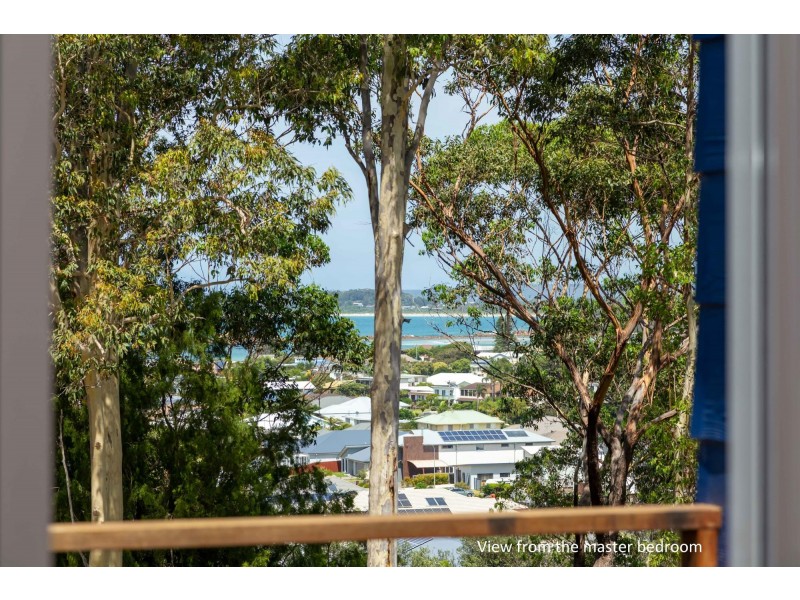 69 Forest Parade, Tomakin NSW 2537