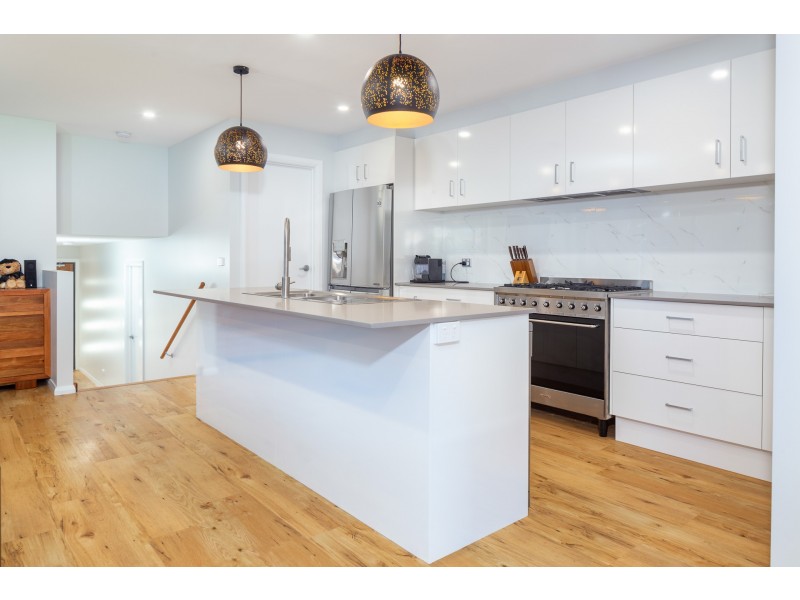 17 Freycinet Drive, Sunshine Bay NSW 2536