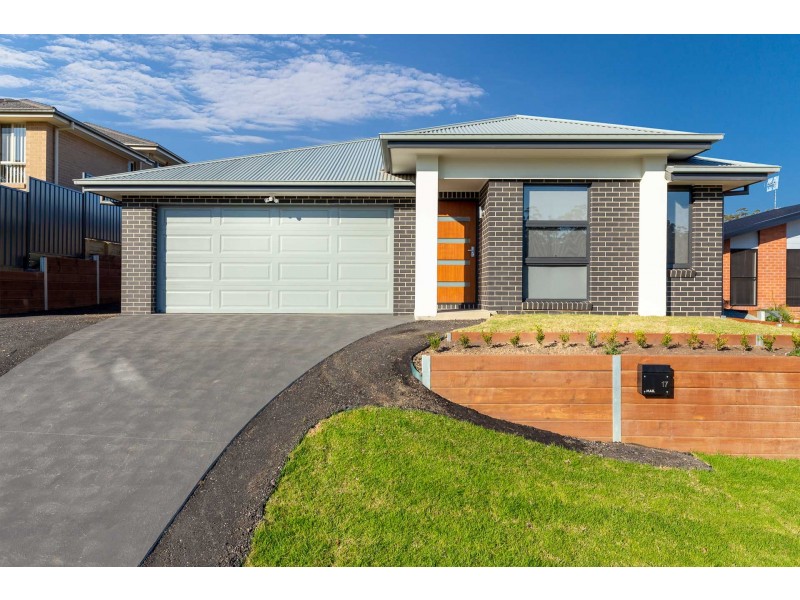 17 Freycinet Drive, Sunshine Bay NSW 2536
