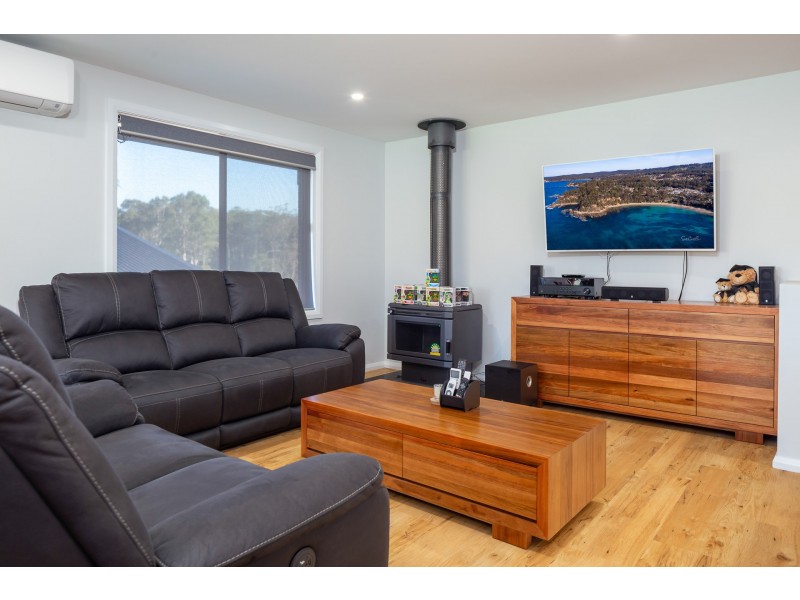 17 Freycinet Drive, Sunshine Bay NSW 2536