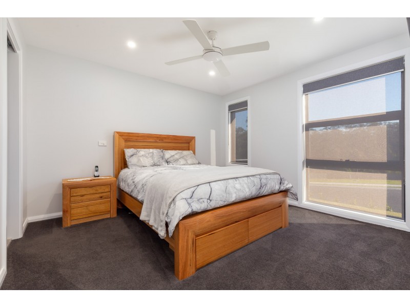 17 Freycinet Drive, Sunshine Bay NSW 2536