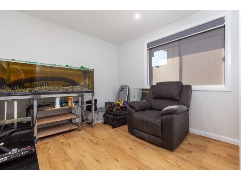 17 Freycinet Drive, Sunshine Bay NSW 2536