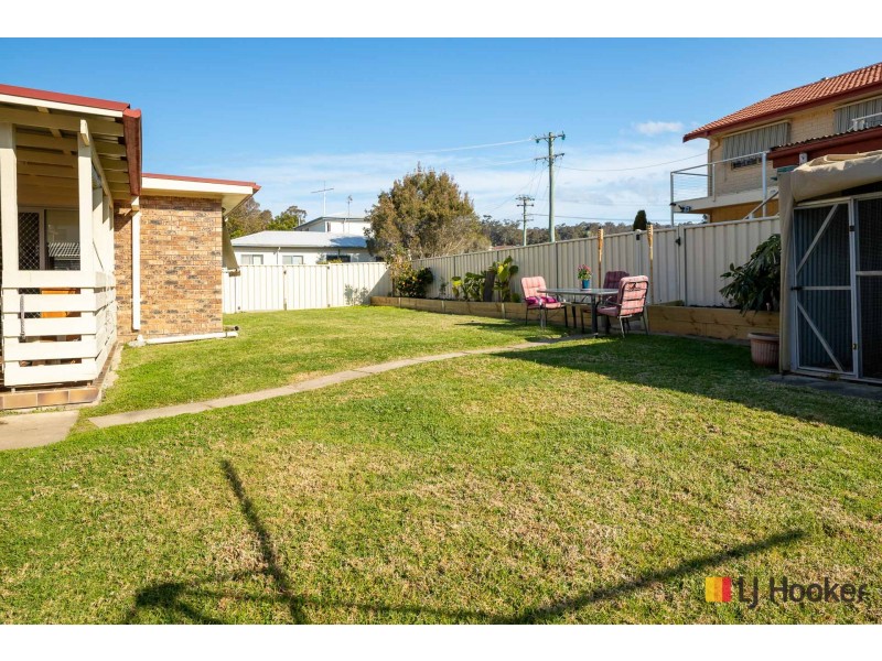 2 Cook Avenue, Surf Beach NSW 2536