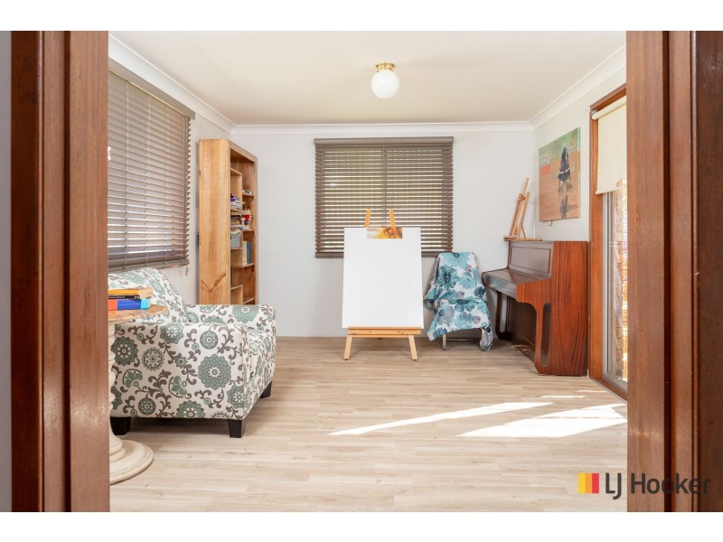 2 Cook Avenue, Surf Beach NSW 2536
