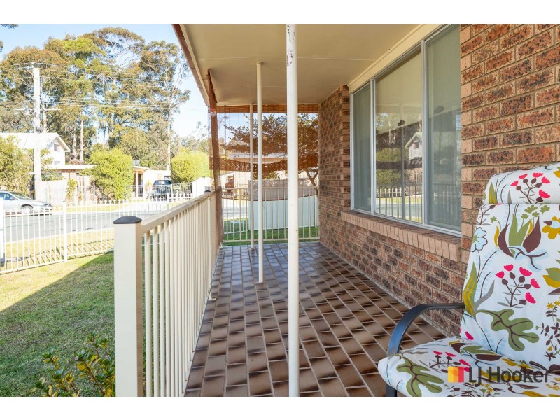 2 Cook Avenue, Surf Beach NSW 2536