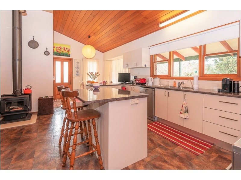 415 Meadows Road, Moruya NSW 2537