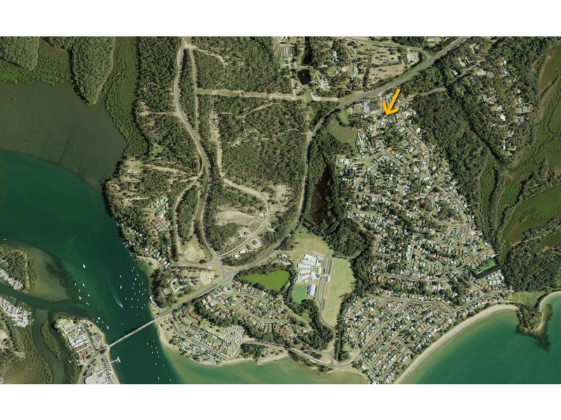 12 Berrima Parade, Surfside NSW 2536