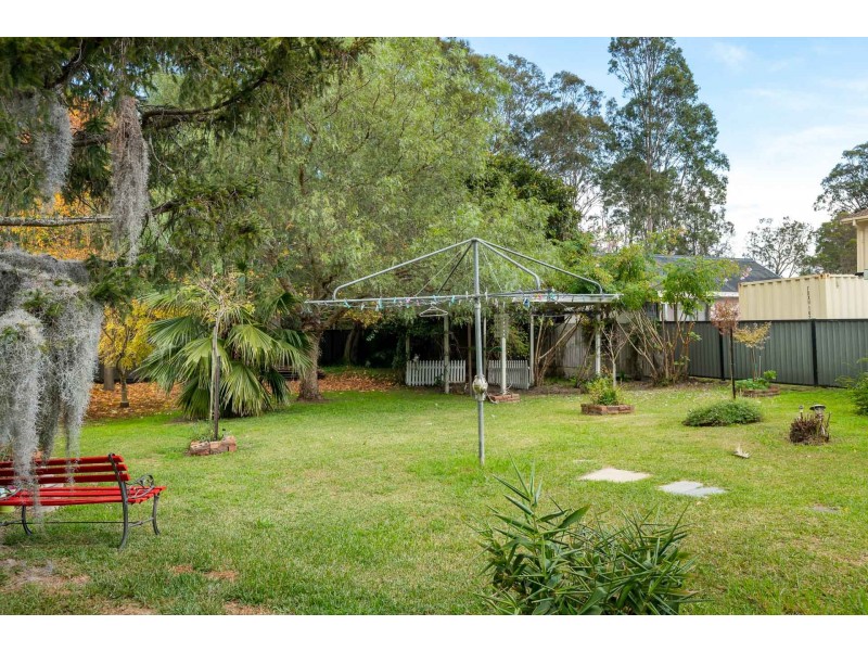 392 Beach Road, Batehaven NSW 2536