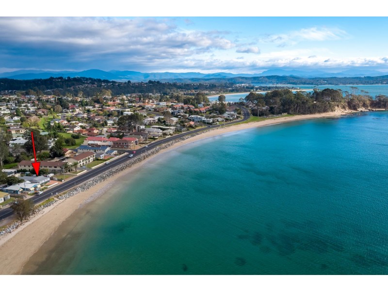 392 Beach Road, Batehaven NSW 2536