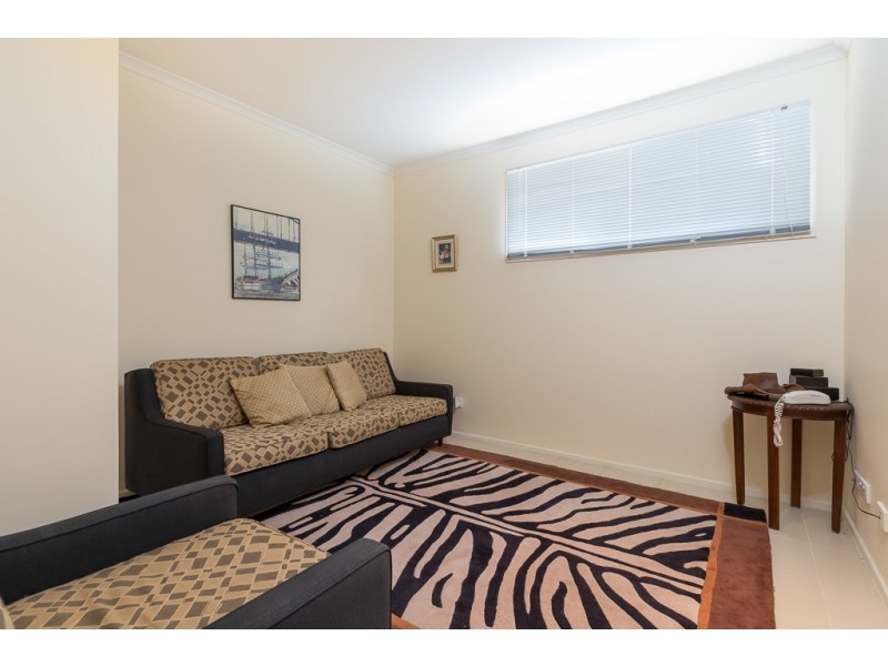 1 Vista Avenue, Catalina NSW 2536