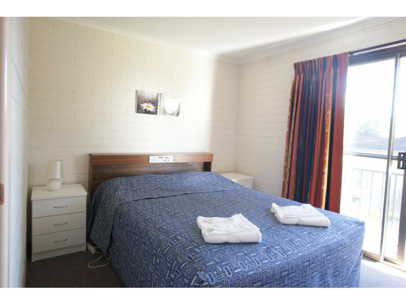 8/2-6 Matthew Parade, Batehaven NSW 2536