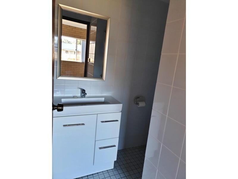 Unit 2/12 Golf Links Drive, Batemans Bay NSW 2536
