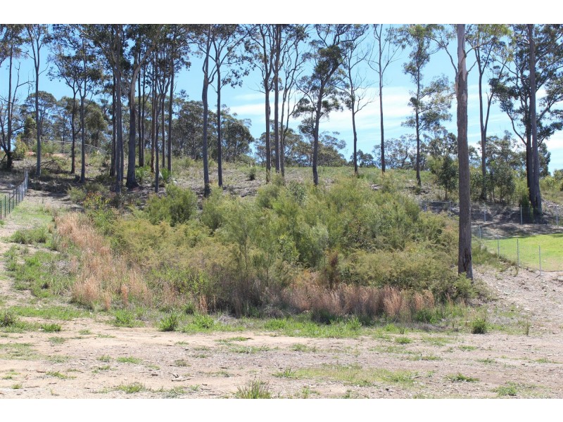 10 Spotted Gum Place, North Batemans Bay NSW 2536