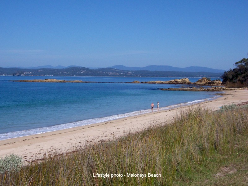 2/5 Balangay Court, Maloneys Beach NSW 2536