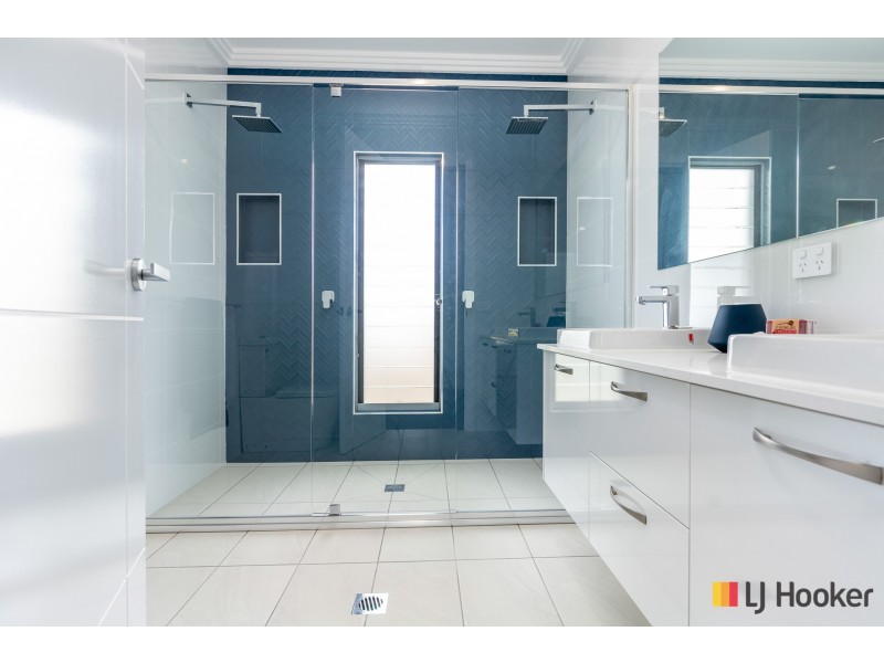 2B Denham Avenue, Denhams Beach NSW 2536