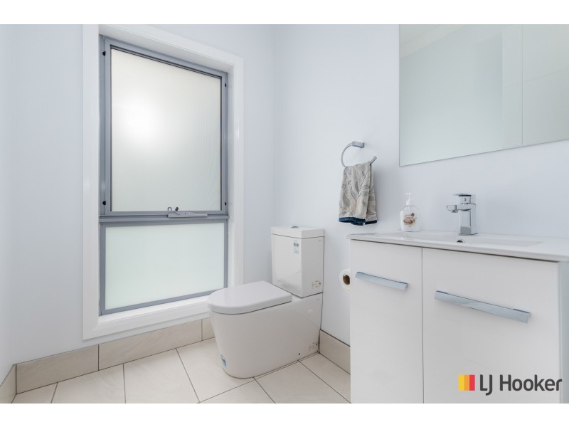 2B Denham Avenue, Denhams Beach NSW 2536