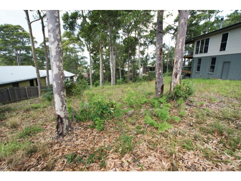 13 Warragai Place, Malua Bay NSW 2536