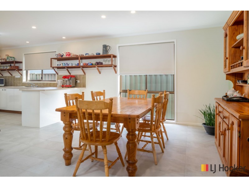 4 Belbowrie Parade, Maloneys Beach NSW 2536