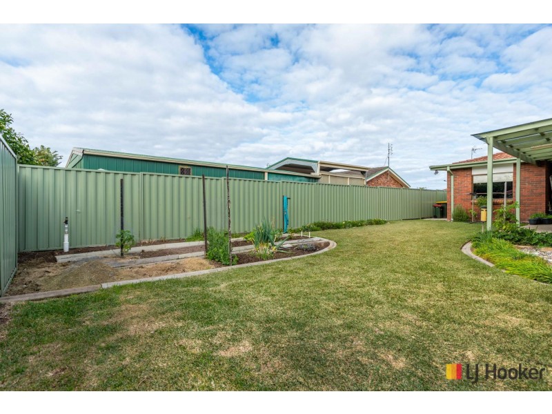 4 Belbowrie Parade, Maloneys Beach NSW 2536