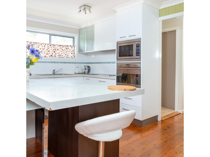 39 Parker Avenue, Surf Beach NSW 2536