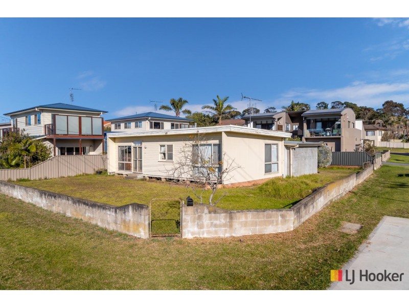 543 George Bass Drive, Malua Bay NSW 2536