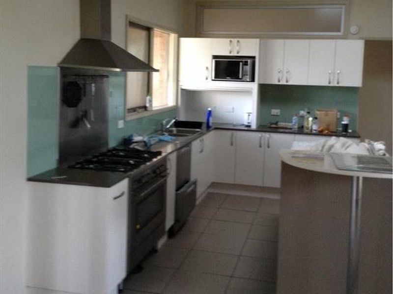 3 Foam Street, Surfside NSW 2536