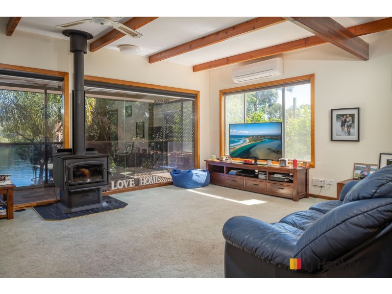 19 Sproxtons Lane, Nelligen NSW 2536