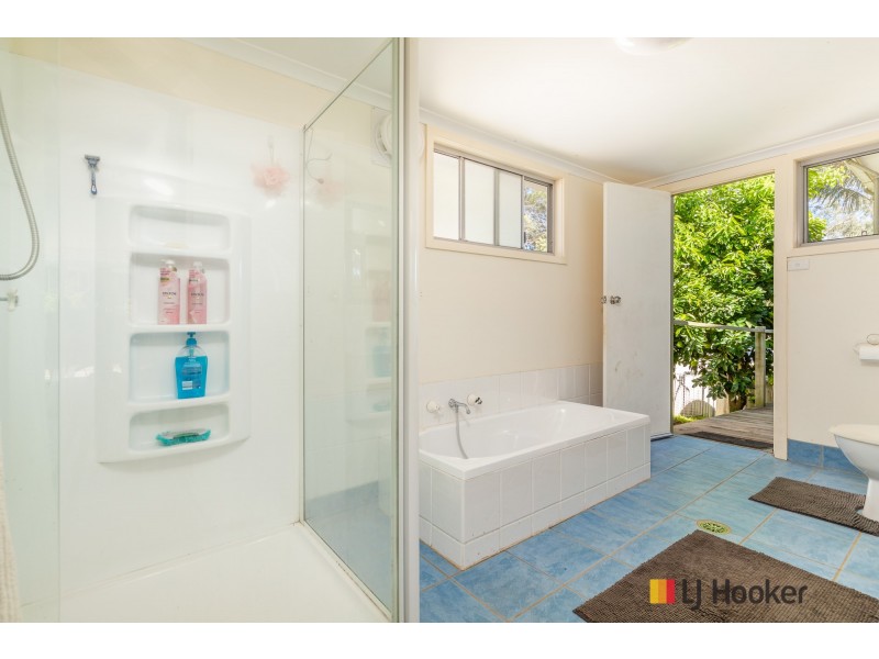 19 Sproxtons Lane, Nelligen NSW 2536