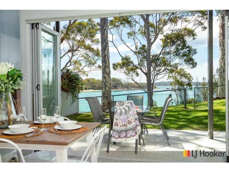 13B Bronte Crescent, Sunshine Bay NSW 2536