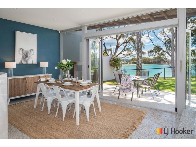 13B Bronte Crescent, Sunshine Bay NSW 2536