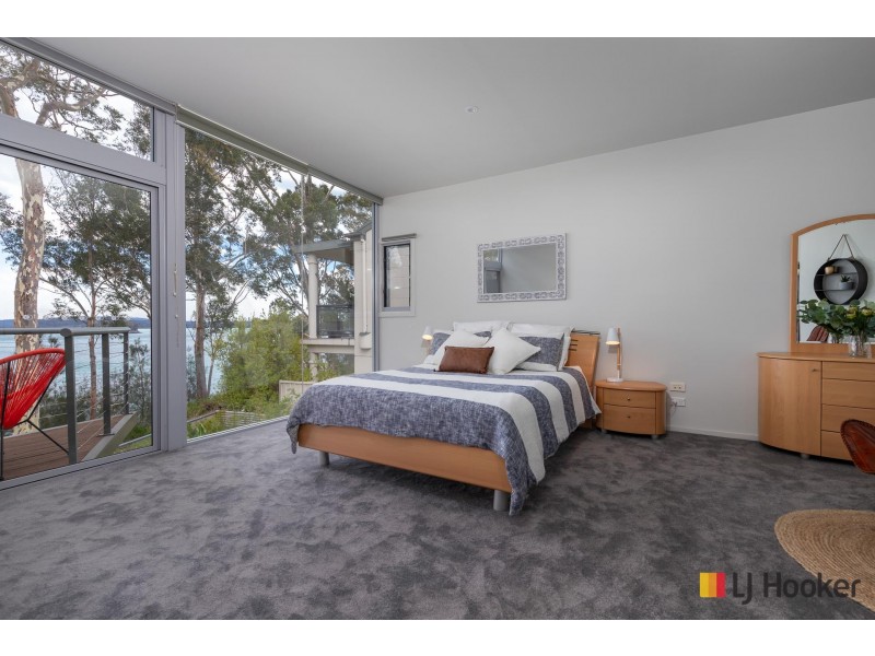 13B Bronte Crescent, Sunshine Bay NSW 2536