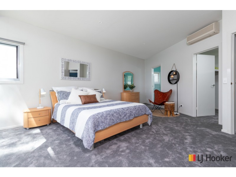 13B Bronte Crescent, Sunshine Bay NSW 2536
