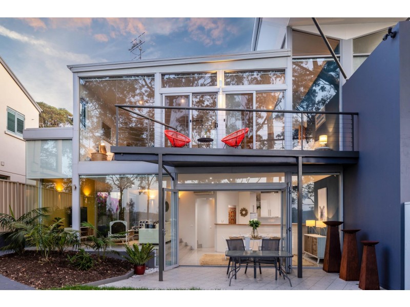 13B Bronte Crescent, Sunshine Bay NSW 2536