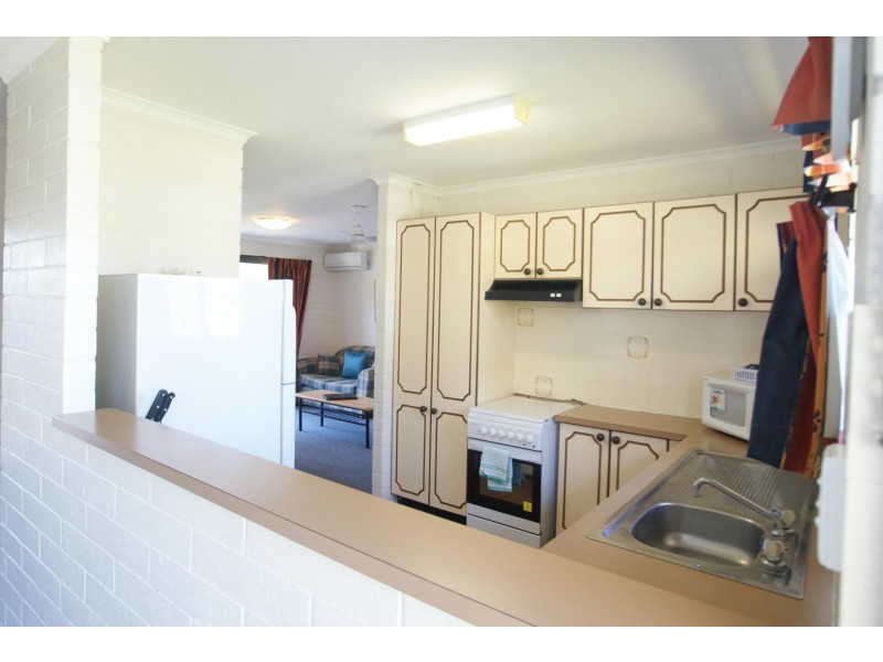 8/2-6 Matthew Parade, Batehaven NSW 2536