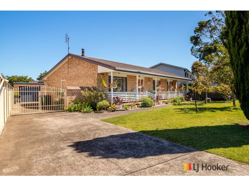 38 Belbowrie Parade, Maloneys Beach NSW 2536
