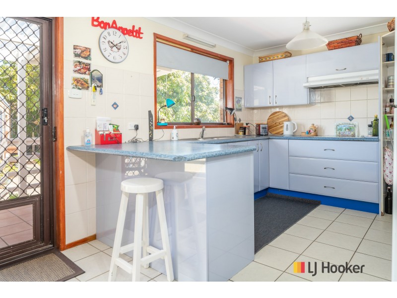 38 Belbowrie Parade, Maloneys Beach NSW 2536