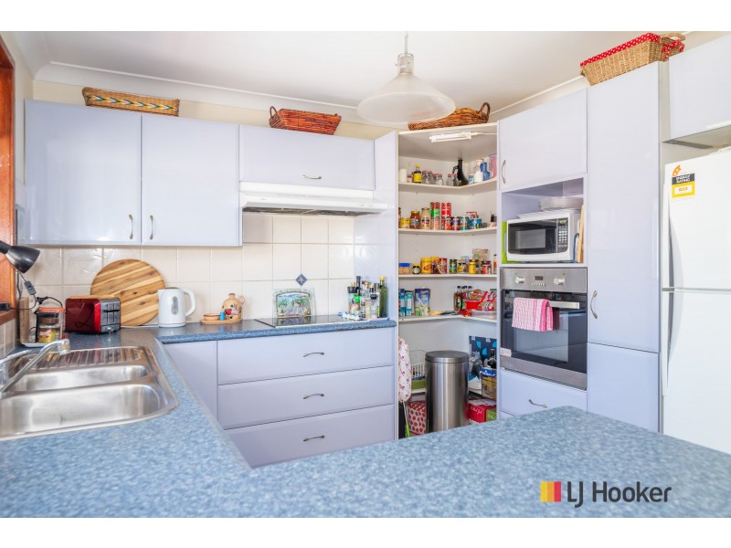 38 Belbowrie Parade, Maloneys Beach NSW 2536