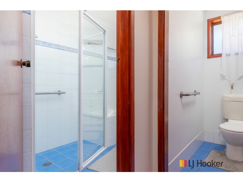 38 Belbowrie Parade, Maloneys Beach NSW 2536