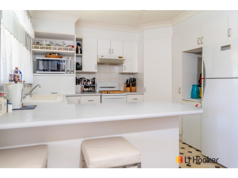 8 Euroka Avenue, Malua Bay NSW 2536