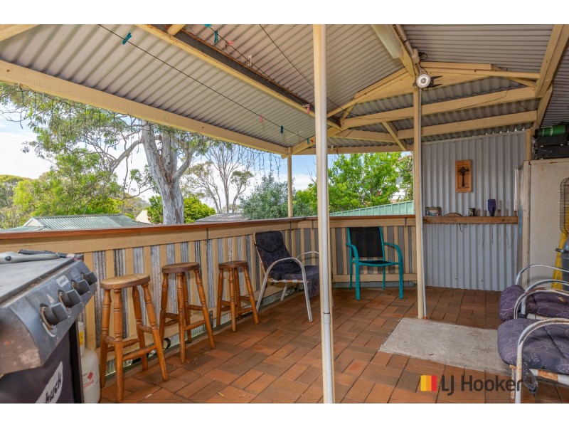 8 Euroka Avenue, Malua Bay NSW 2536