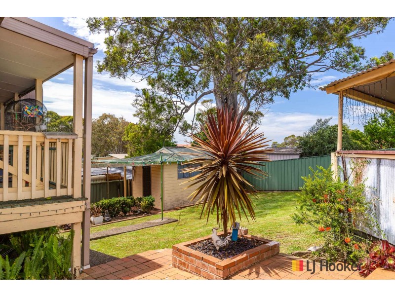 8 Euroka Avenue, Malua Bay NSW 2536