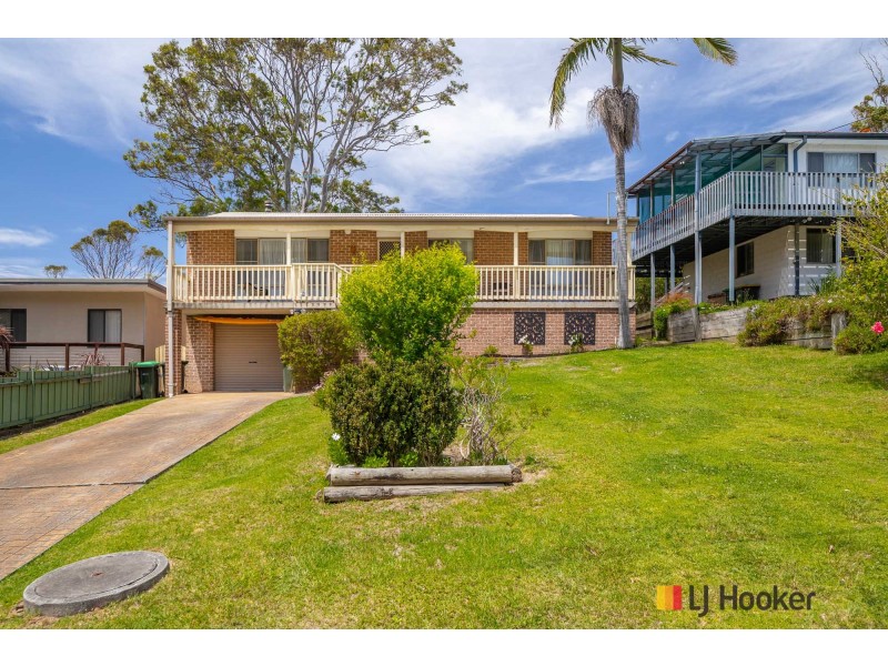 8 Euroka Avenue, Malua Bay NSW 2536