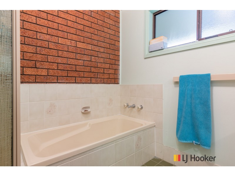 25 Tallwood Crescent, Rosedale NSW 2536