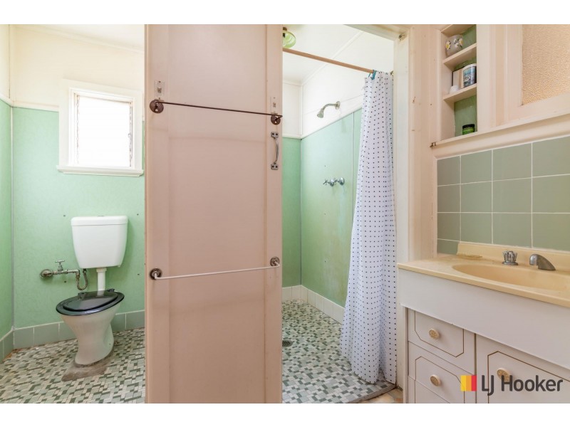 10A & 10B Bronte Crescent, Sunshine Bay NSW 2536