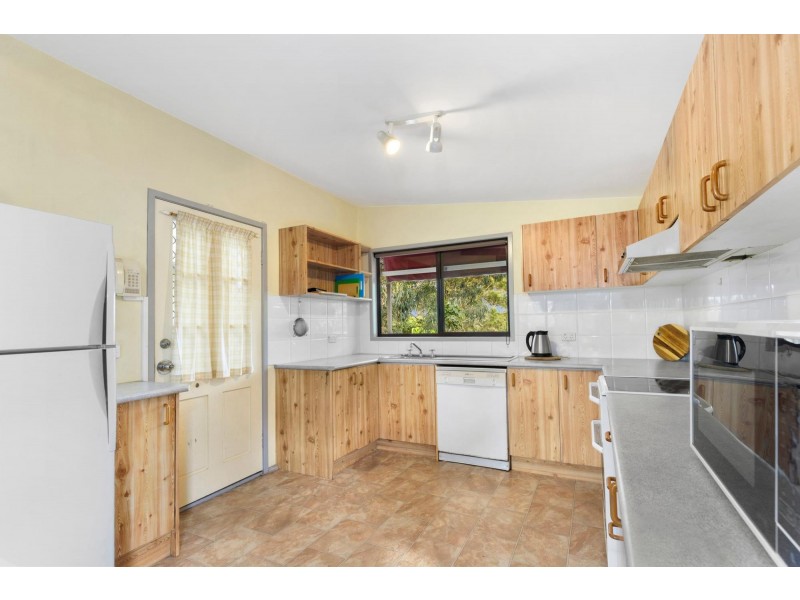 89 Berrima Parade, Surfside NSW 2536